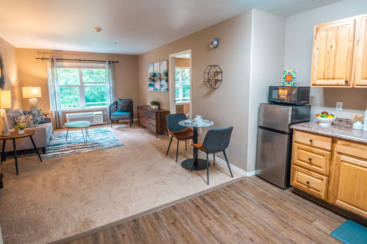 Suzanne Elise Apartment